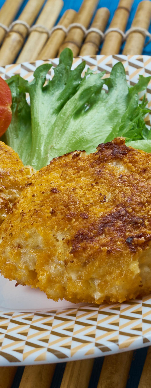 Crispy Fish Patties with Fresh Vegetables
