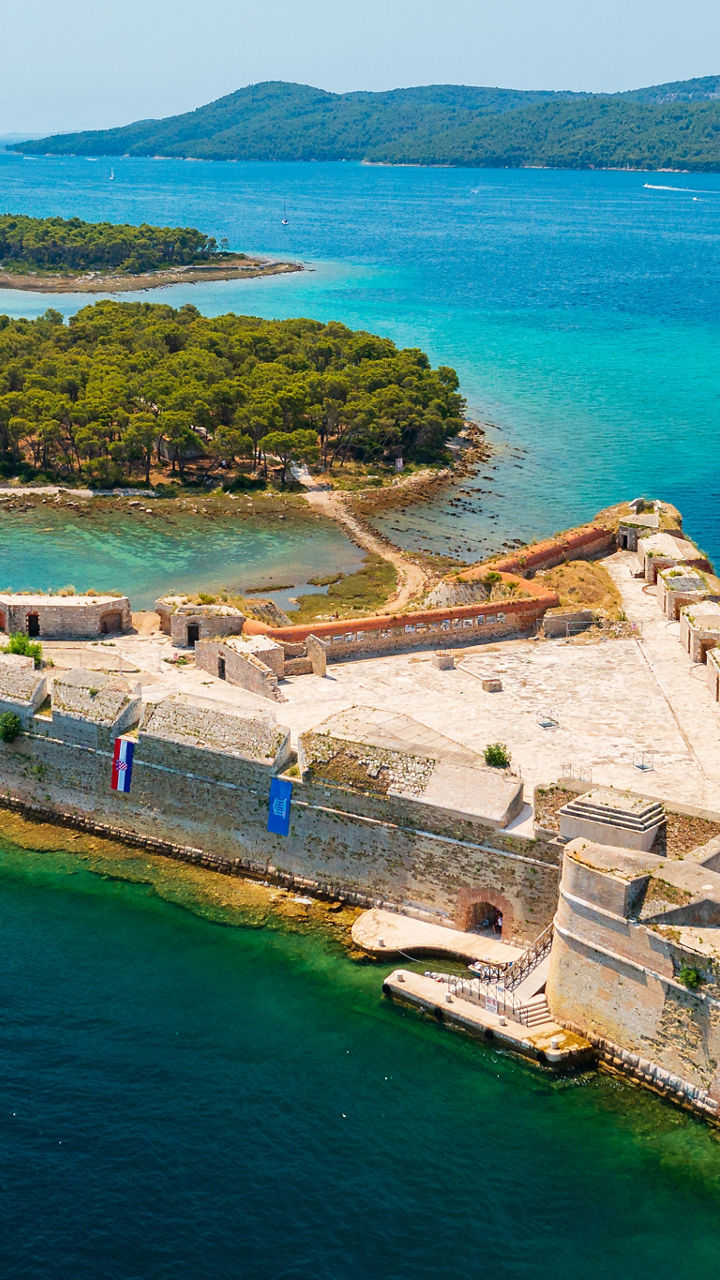 St. Nicholas’ Fortress & Šibenik on Foot