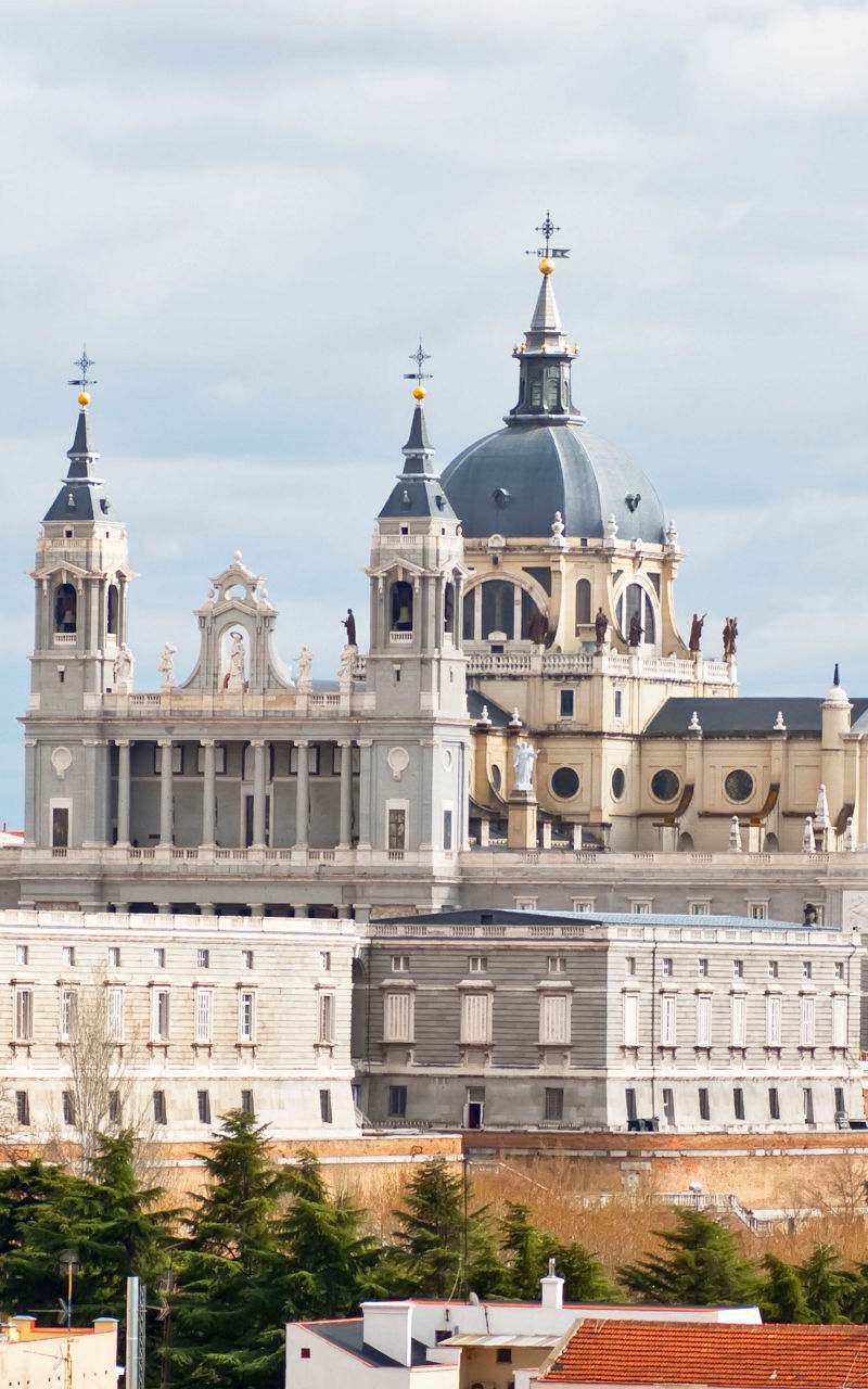 Almudena Cathedral in Madrid cityscape