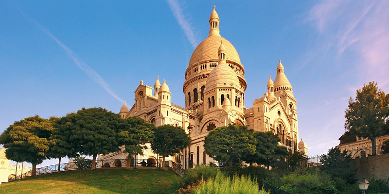 Sacre-Coeur Basilica under clear blue sky