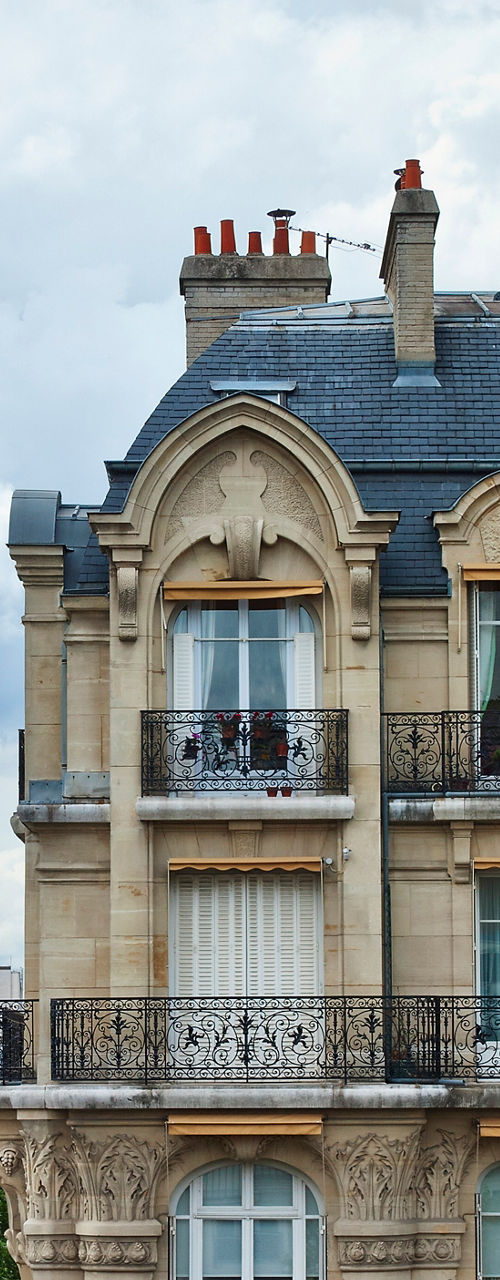 Eiffel Tower and Parisian architecture view
