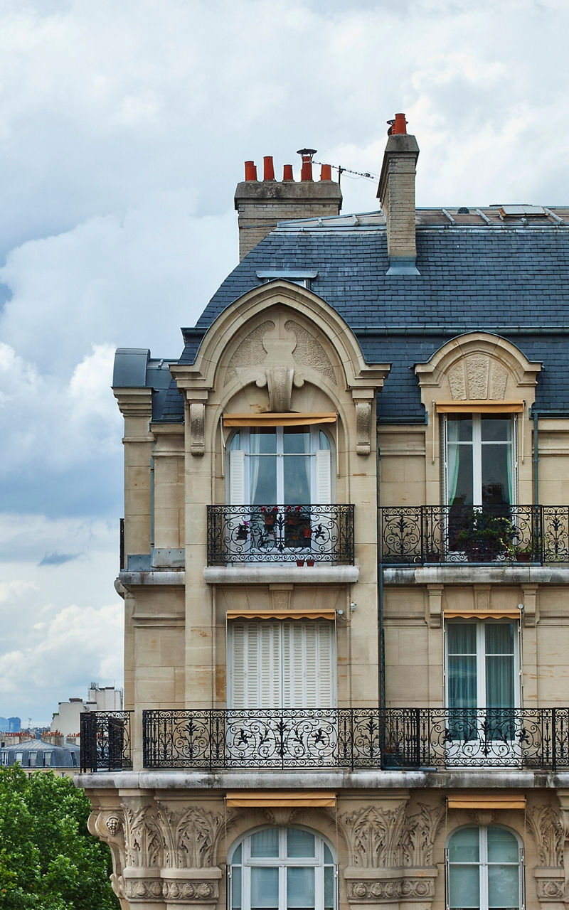 Eiffel Tower and Parisian architecture view