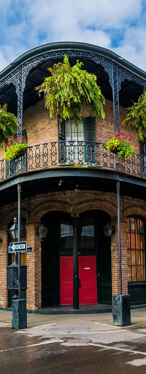 Historic French Quarter building with greenery