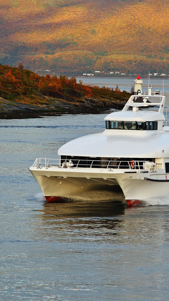 Catamaran Cruise & Fjord Fishing