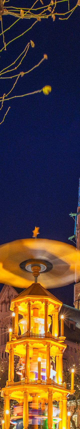 Mainz Cathedral at night with festive lights