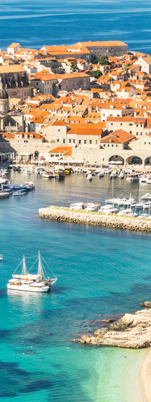 Scenic view of Dubrovnik coastline