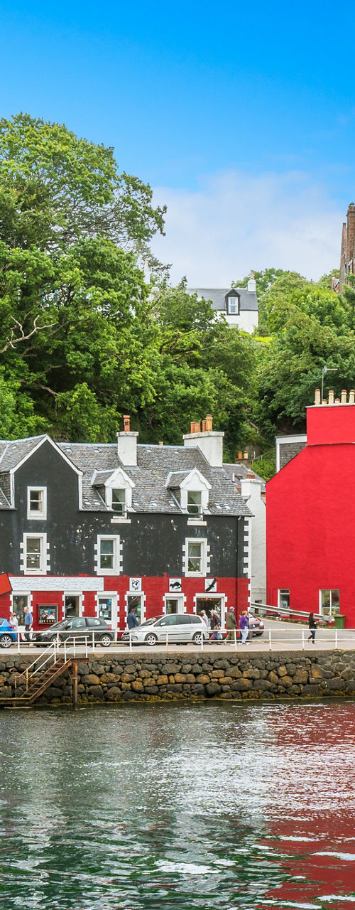 Colorful waterfront houses in Tobermory, Scotland