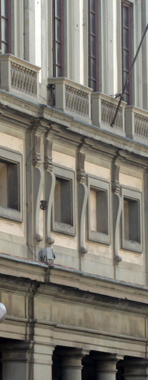 Renaissance statues outside historic building