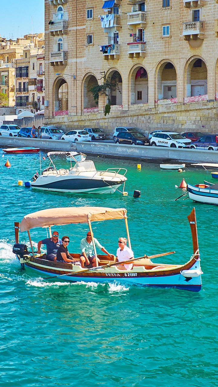 Birgu by Boat & Foot
