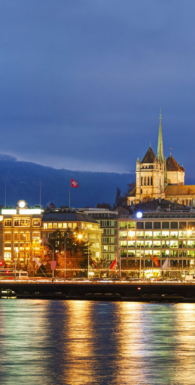 Night view of Geneva cityscape by the lake