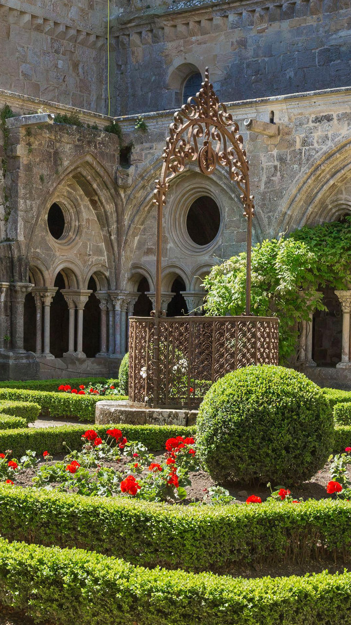Scenic Narbonne & Fontfroide Abbey