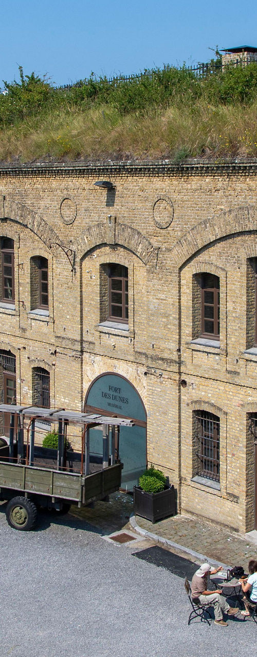 Historic Fort Des Dunes museum exterior view