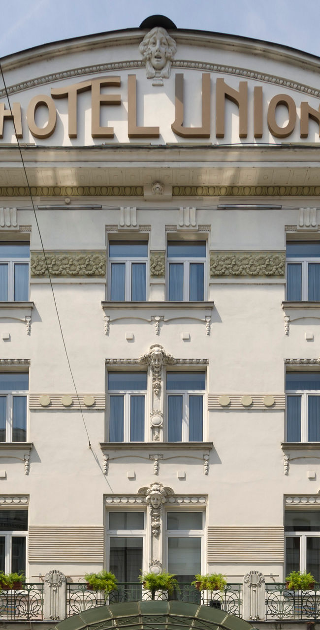 Historic Hotel Union building exterior view