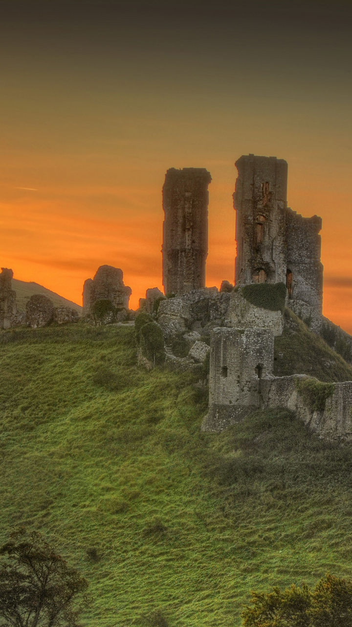 Corfe Castle & Scenic Views of Dorset