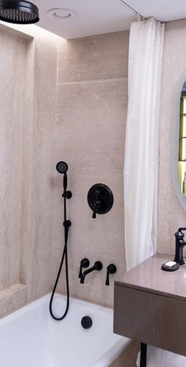 Modern bathroom with marble finishes
