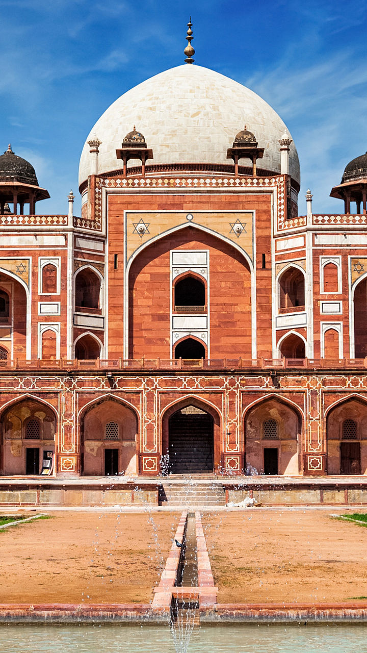 Humayun's Tomb with reflecting pool view