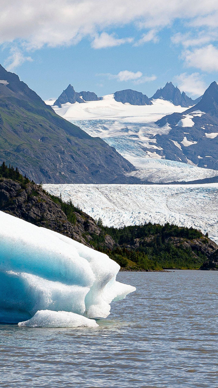Premium Glacier Discovery
