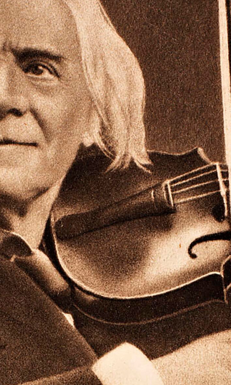 Vintage violinist in formal attire