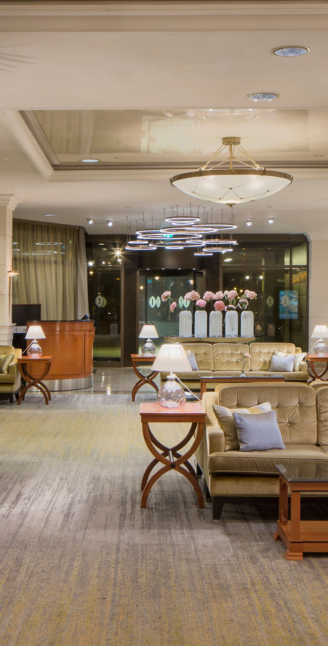Elegant Hotel Lobby with Modern Decor