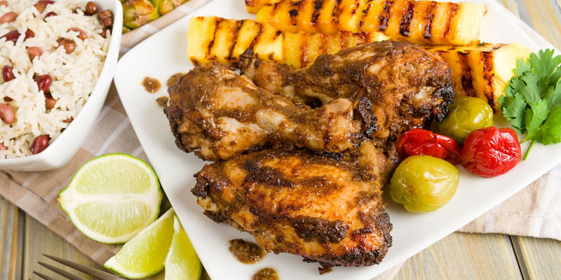 Grilled chicken with pineapple and rice