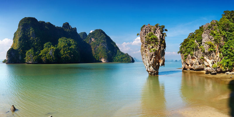 Scenic tropical bay with limestone cliffs