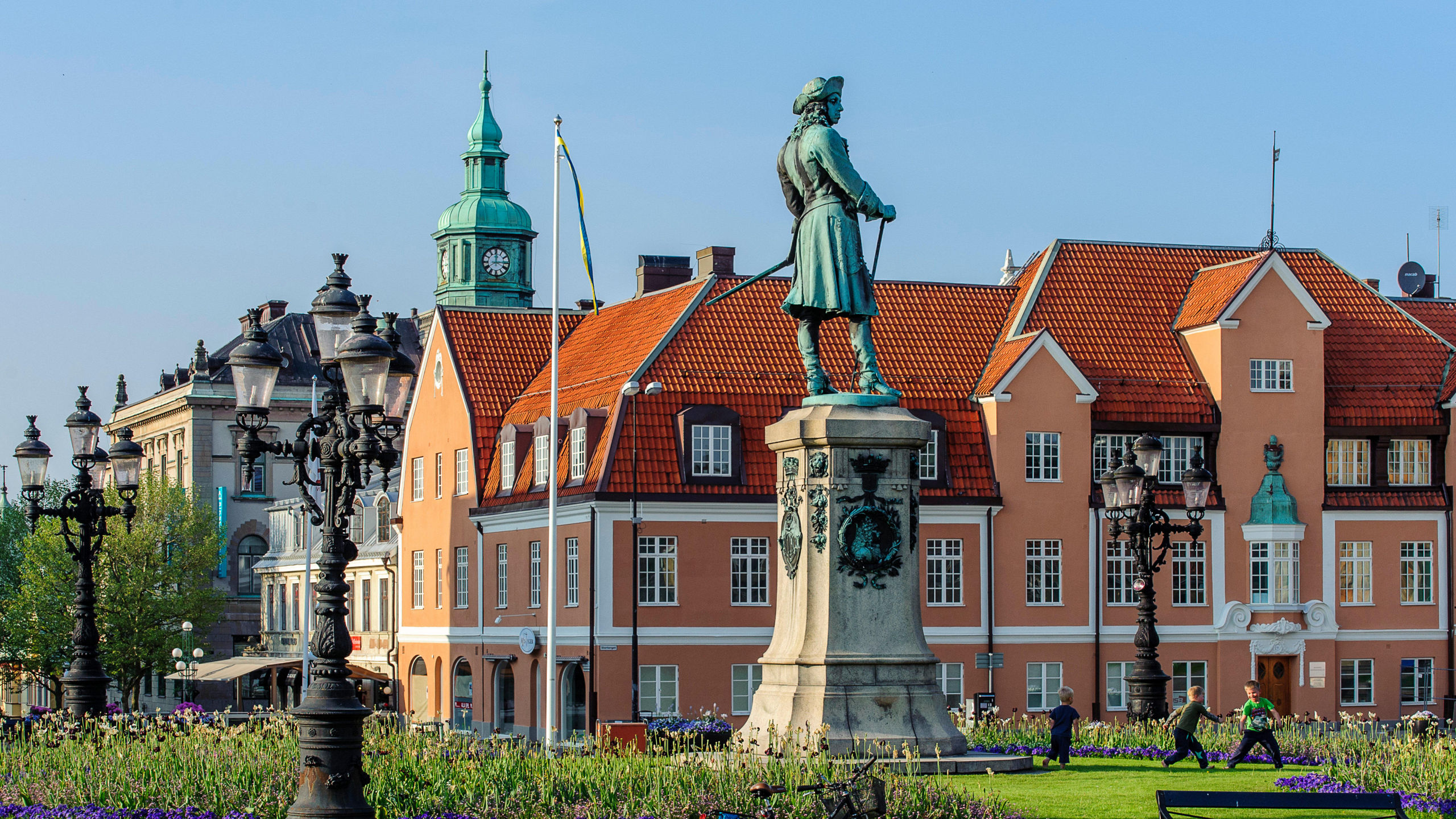 Scandinavia & Baltic Capitals