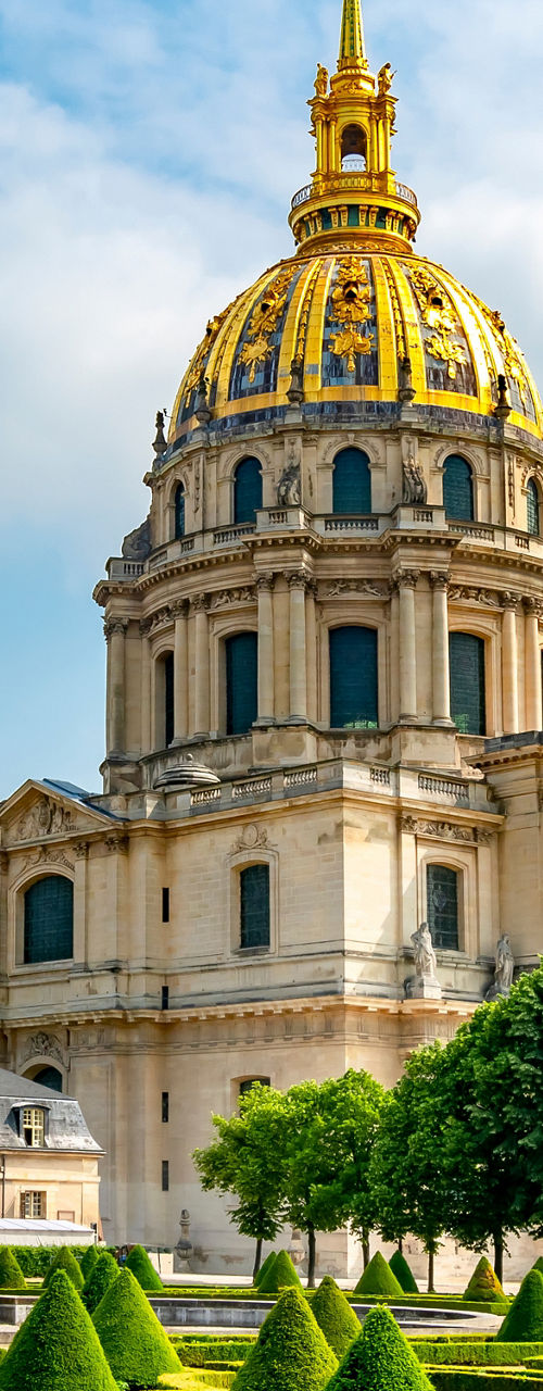 Les Invalides with manicured gardens