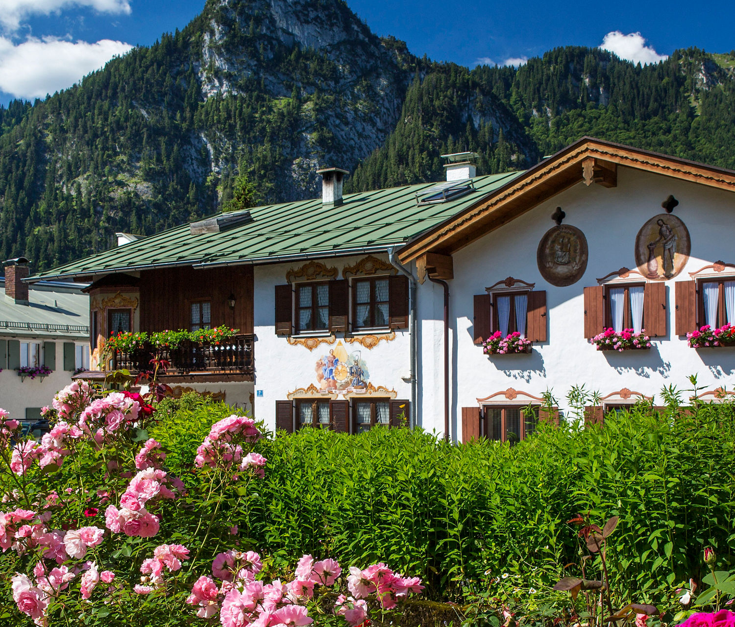 Painted Bavarian house and garden in Oberammergau