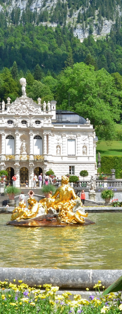 Baroque Palace with Fountain and Gardens
