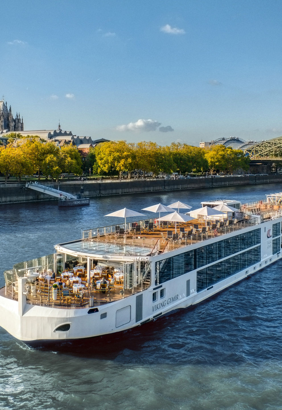 River cruise ship near Cologne Cathedral