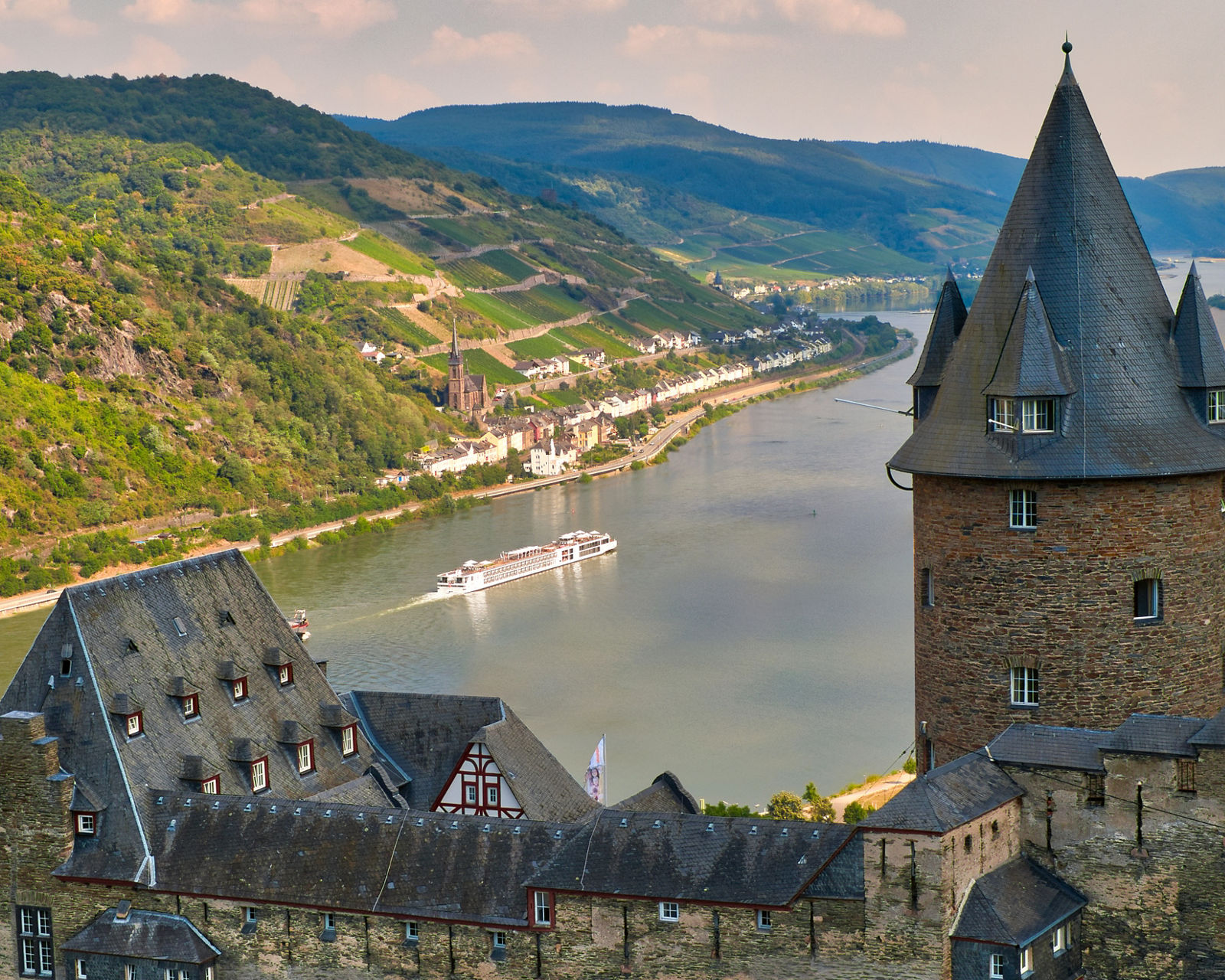 Longship Stahleck Castle Tower Bacharach 1, representing Viking’s Rhine Getaway itinerary