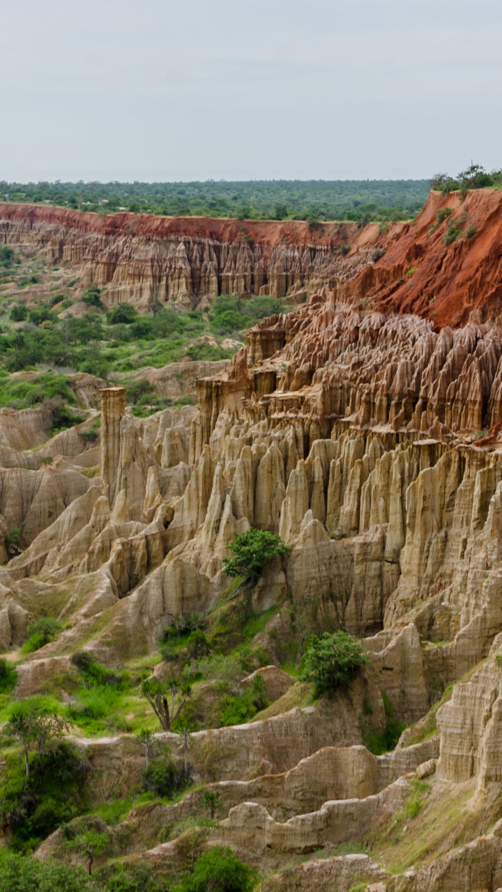 Scenic view of Tundavala canyon cliffs