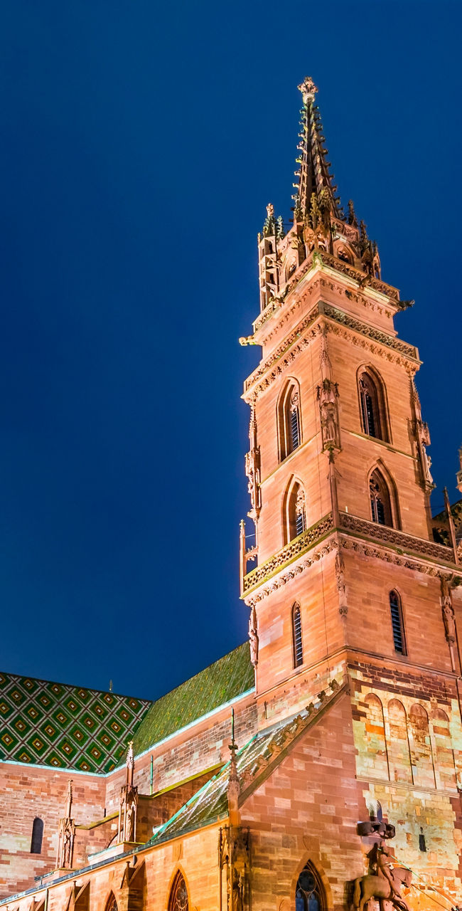 Illuminated cathedral with Christmas market
