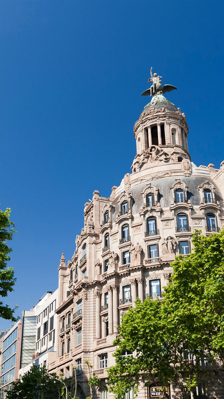 Leisurely Walk Through Barcelona