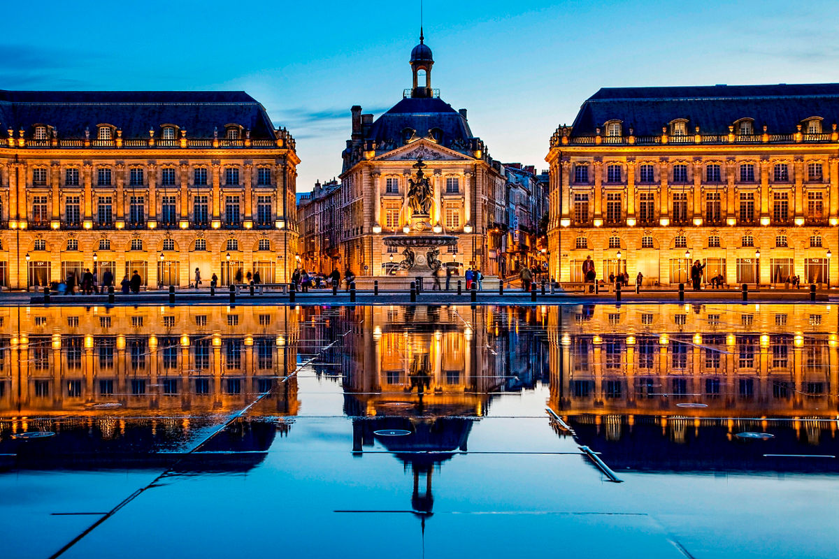 Chateaux, Rivers & Wine