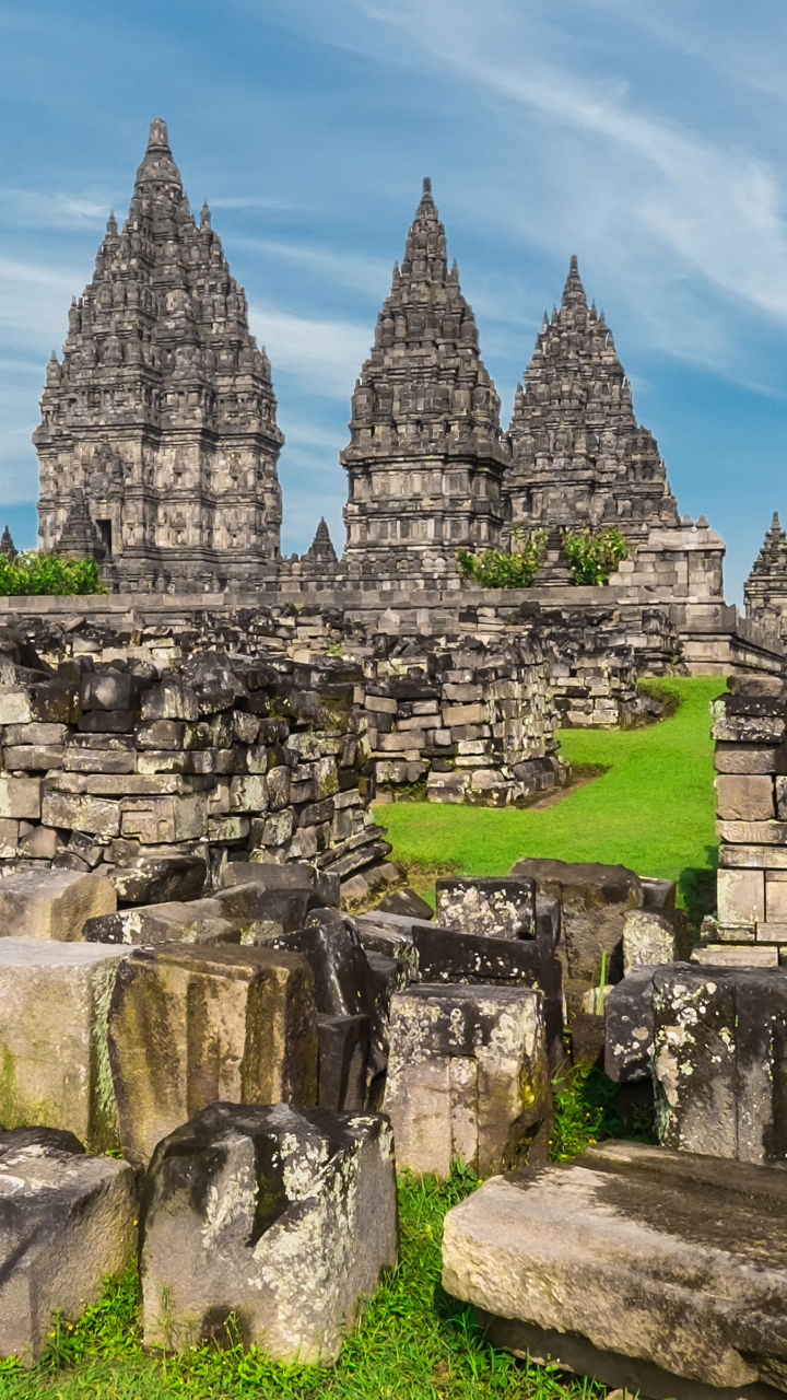 Mangkunegaran Palace & Prambanan Temple
