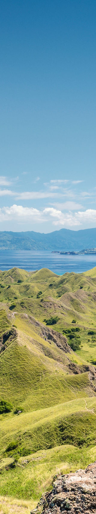 Scenic tropical islands with turquoise waters