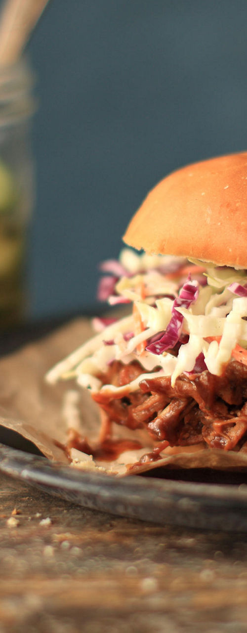 Pulled pork sandwich with coleslaw