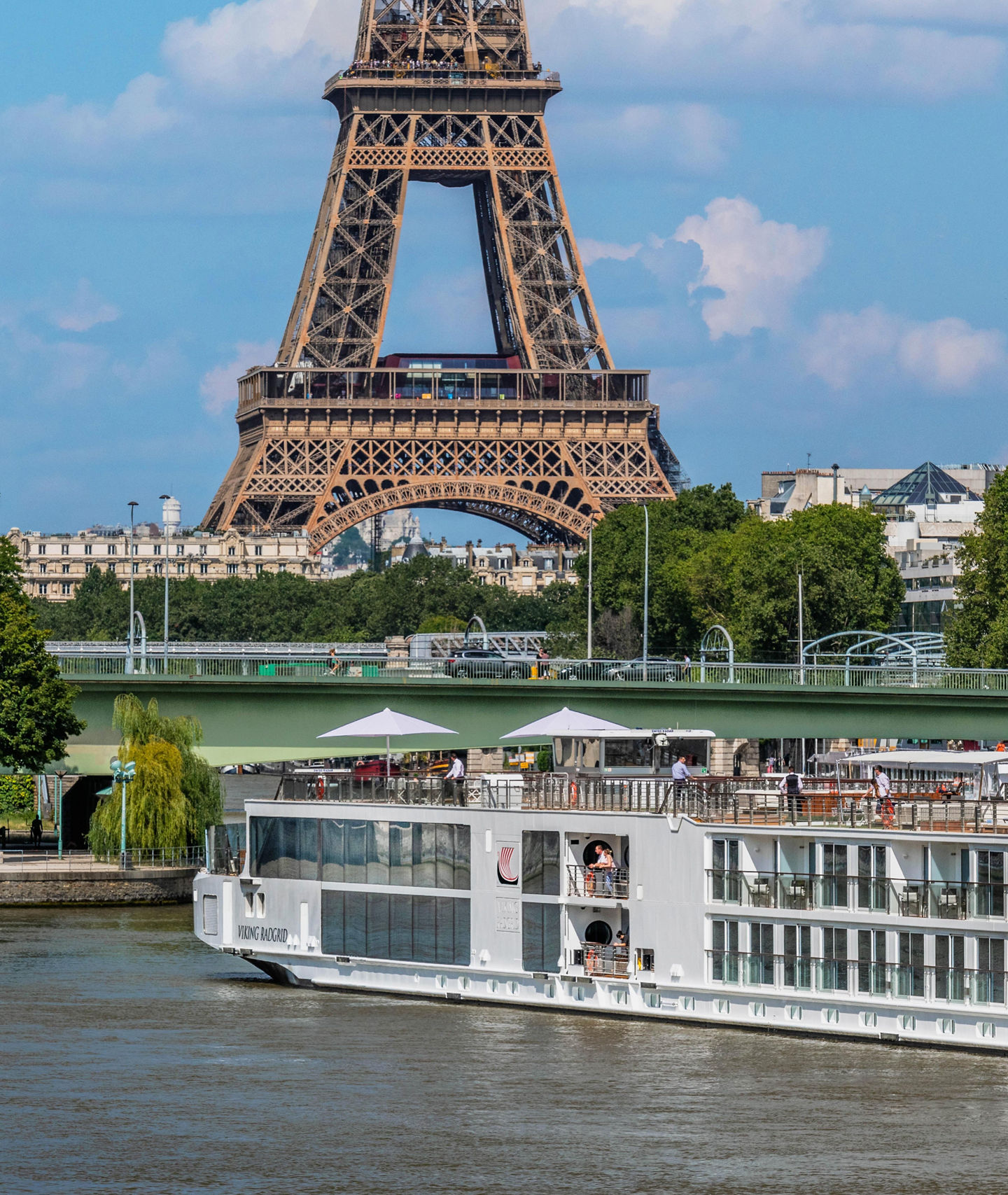 Eiffel Tower and River Cruise in Paris