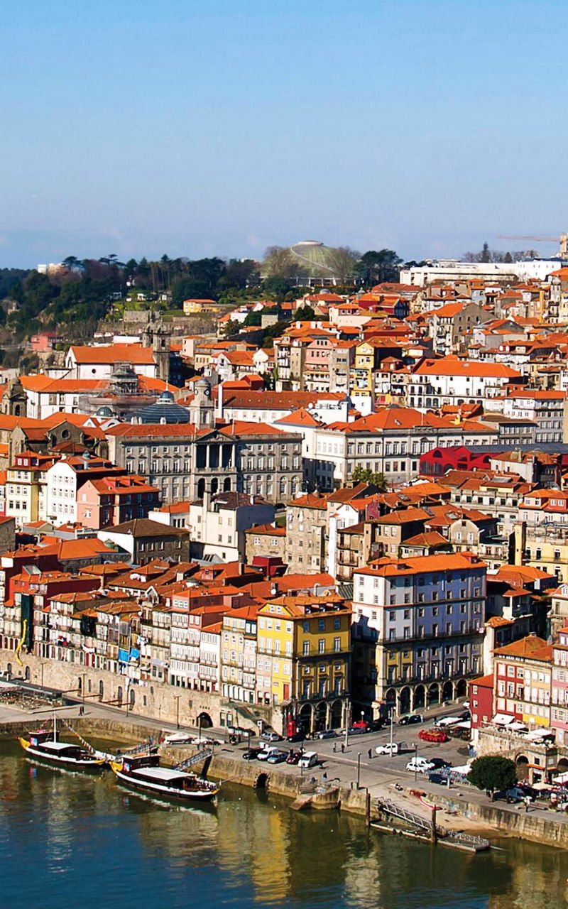 Scenic view of Porto riverside architecture