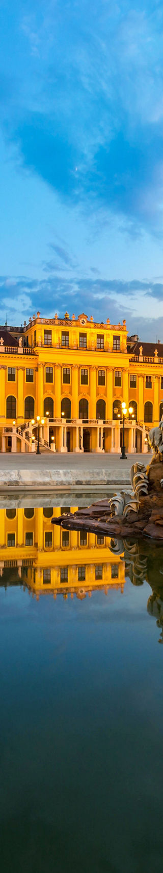 Schonbrunn Palace at sunset with fountain