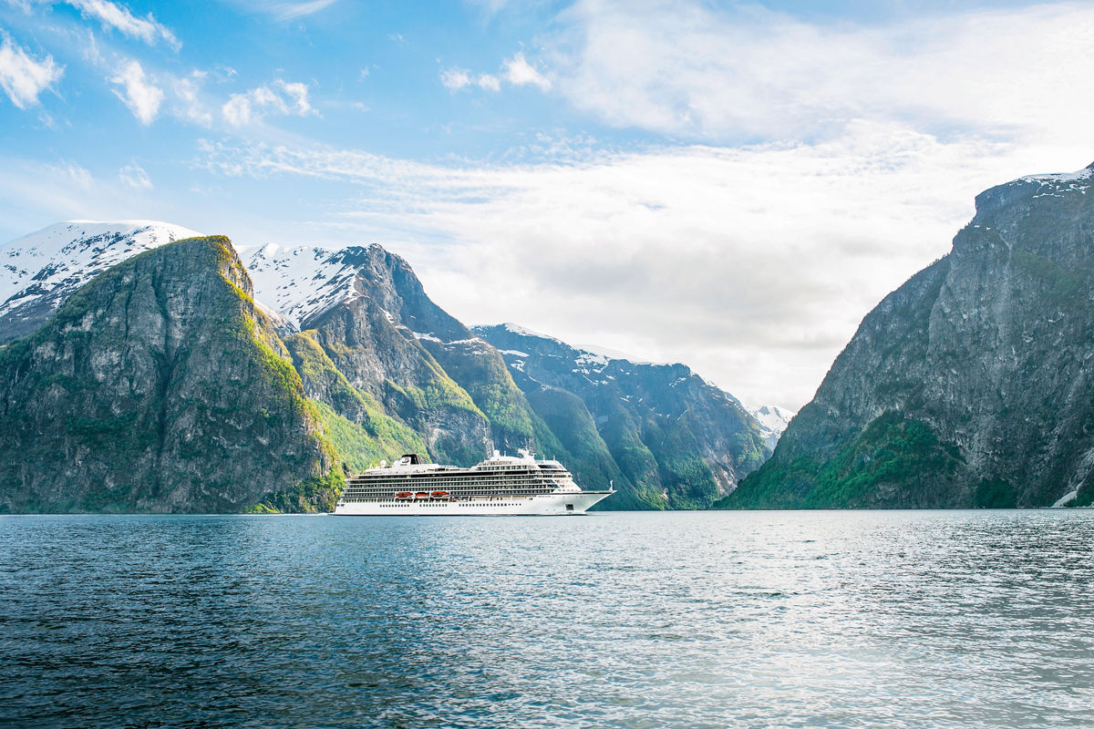 Viking Sky – exterior