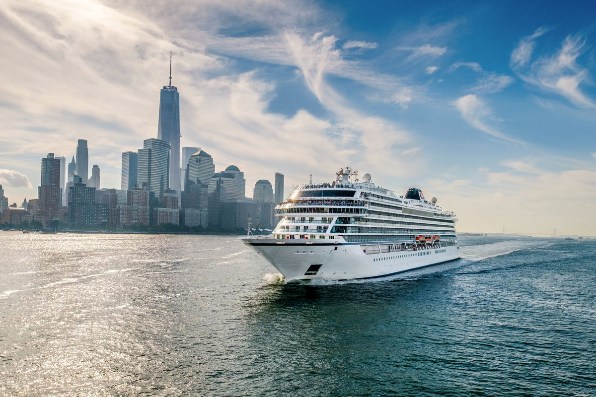 Viking Saturn – exterior