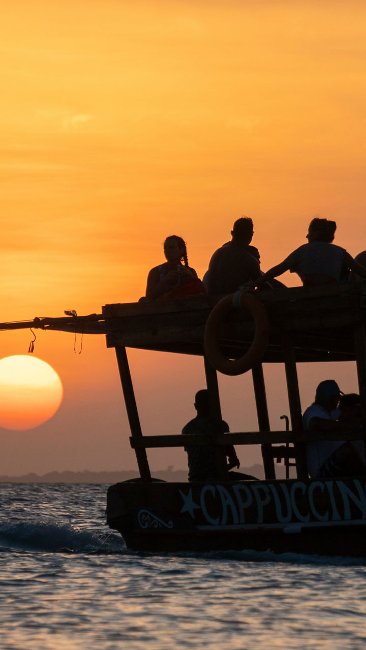 Sunset Cruise in Stone Town’s Idyllic Waters