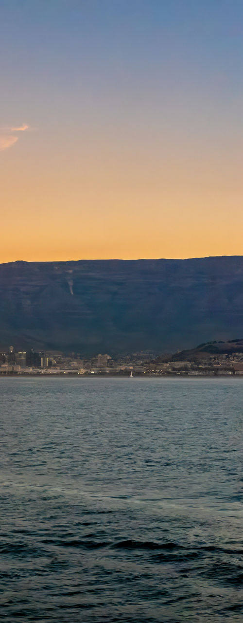 Sunset view of Table Mountain and ocean