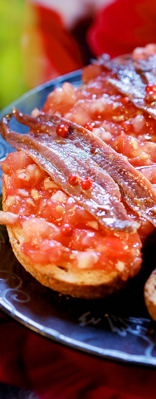 Rustic tomato and anchovy bruschetta