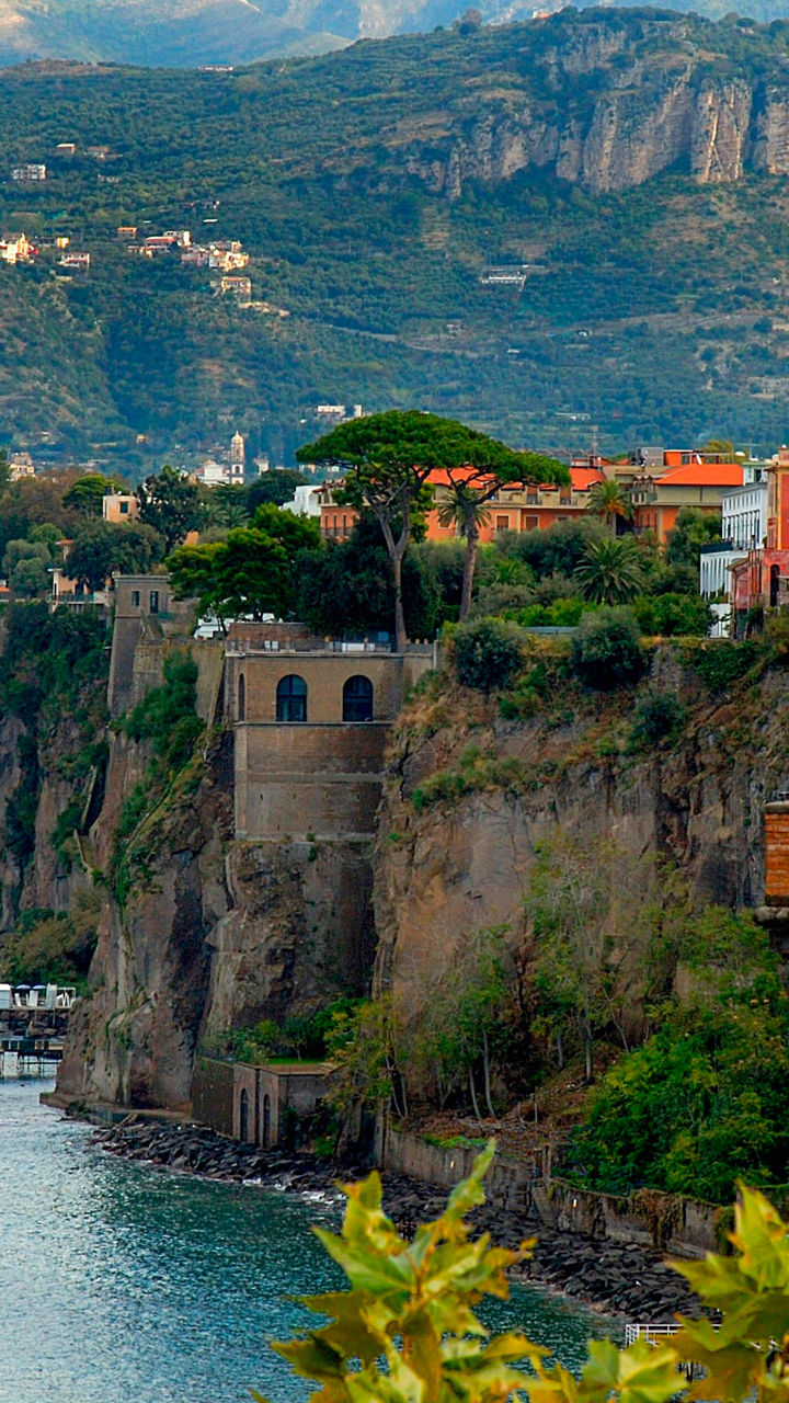 Sorrento & Pompeii