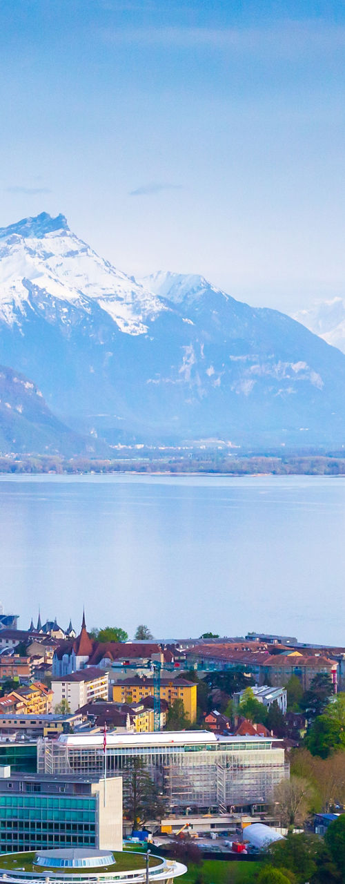 Scenic view of Swiss town by lake