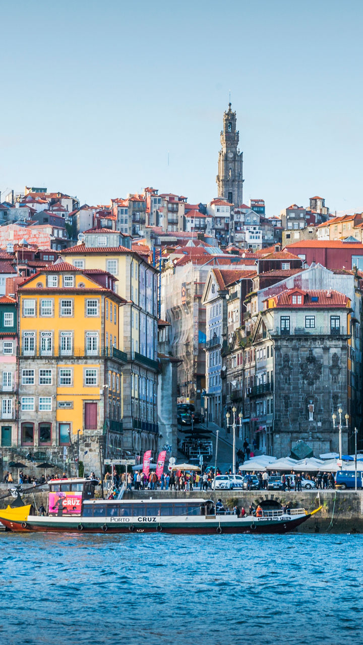Scenic view of Porto riverside architecture
